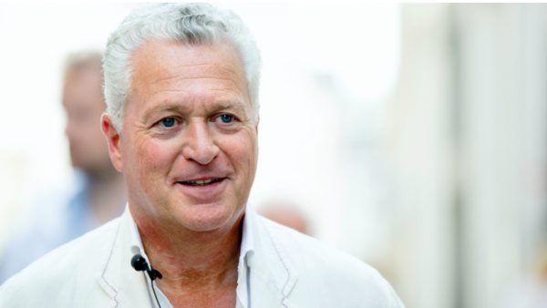 Bram Moszkowicz begint verrassende carrière als interviewer
