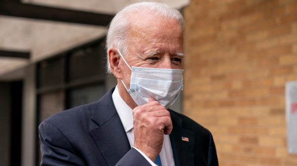 Presidentskandidaat Biden en zijn vrouw negatief getest op corona