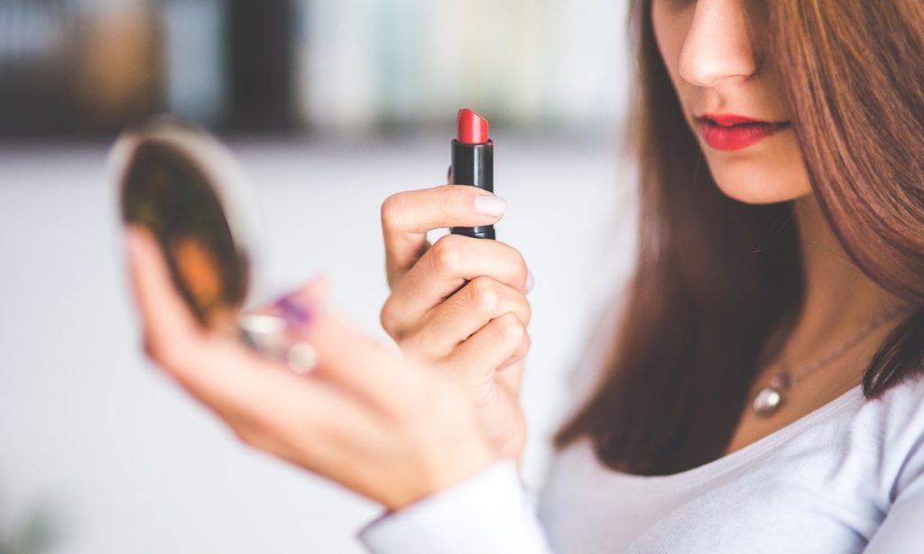Mondkapje vs. make-up, met deze tips kan het gewoon