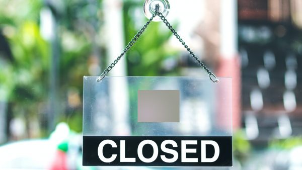 Horecaondernemers zijn boos en hebben hard hoofd in effect sluiting cafés en restaurants