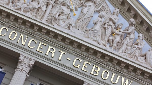 Concertgebouw Amsterdam onthult gedenkteken Joodse musici