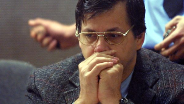 Advocaat Dutroux stopt poging tot vrijlating na vernietigend rapport