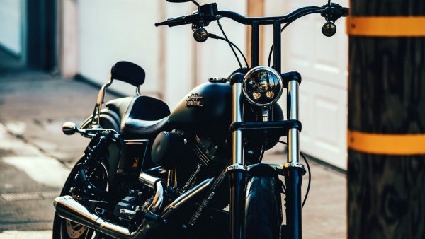 Deze restauranthouder verkoopt zijn Harley Davidson, zodat hij zijn medewerkers kan betalen