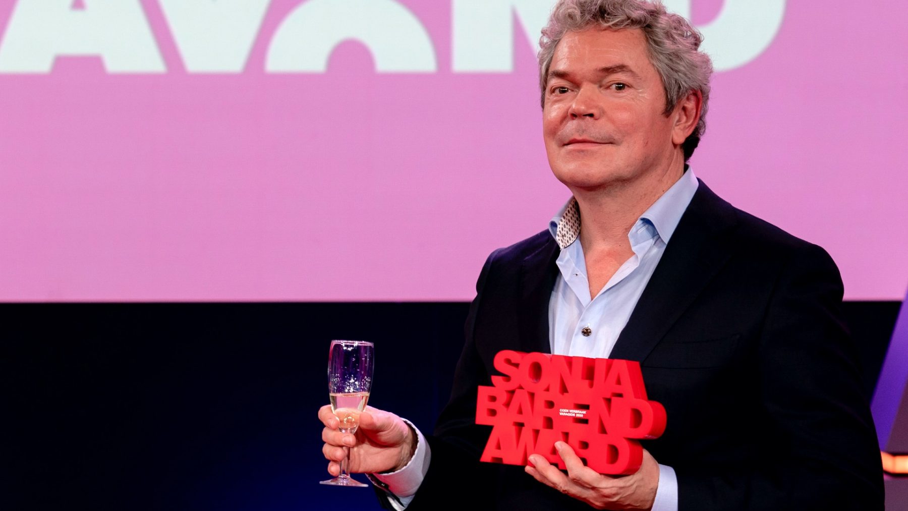 Coen Verbraak wint Sonja Barend Award voor interview met oud-Dutchbatter