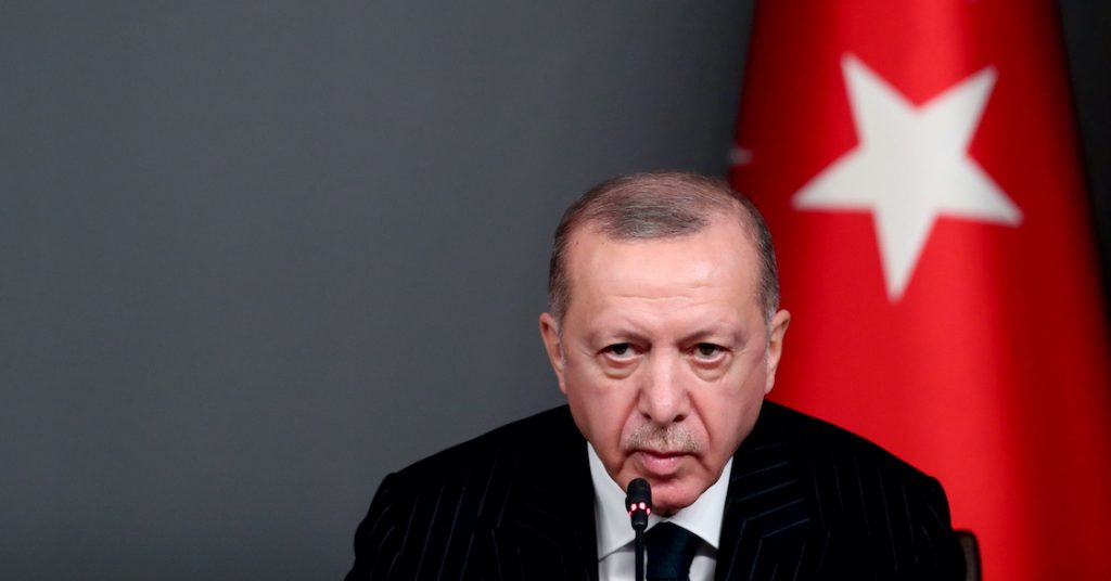 Erdogan op cover Charlie Hebdo