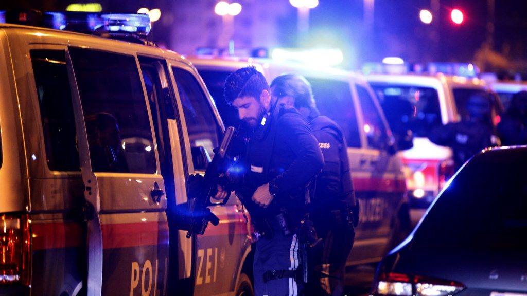 Terreuralarm in Wenen na aanslag op synagoge