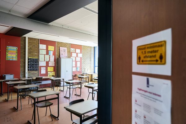 Tijdelijk sluiten scholen