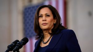 Thumbnail voor Kamala Harris schrijft geschiedenis als eerste vrouwelijke vicepresident: 'De eerste, maar niet de laatste'