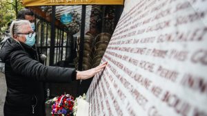 Thumbnail voor Vijf jaar later: ingetogen herdenking voor aanslagen in Parijs