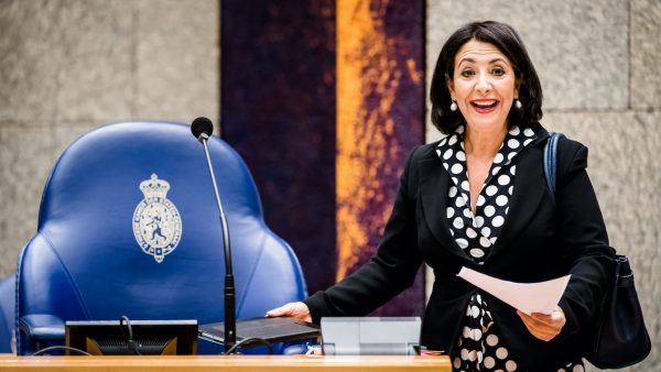 Khadija Arib wil door als voorzitter van de Tweede Kamer