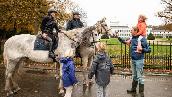 Sinterklaas Paleis soestdijk spotters kinderen ANP