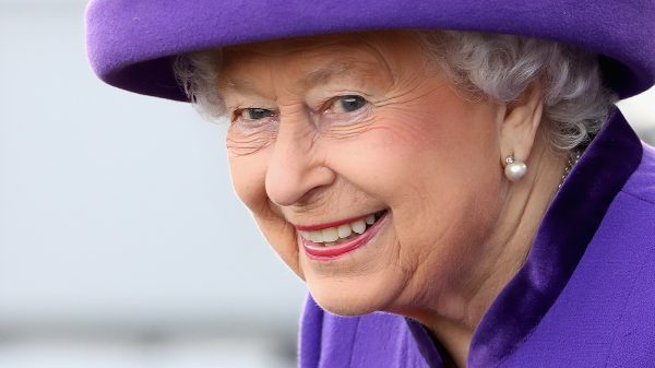 7 x heerlijk scherpe one-liners van koningin Elizabeth II