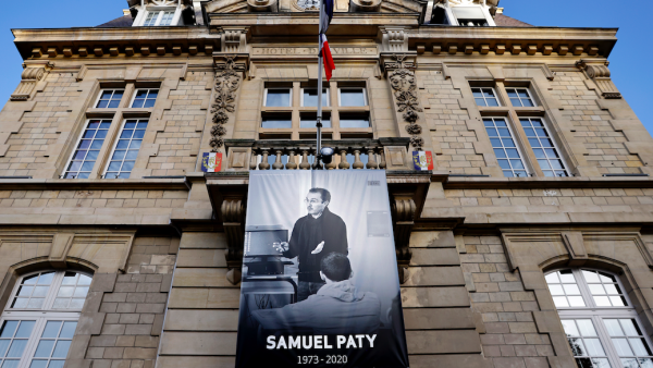 Nog vier tieners opgepakt voor onthoofding Franse leraar Samuel Paty