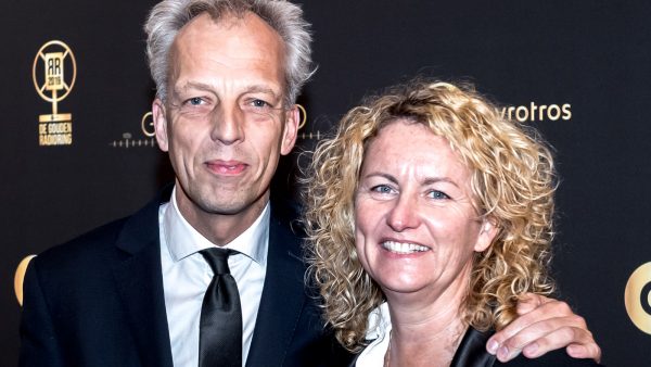 Vrouw Sjors Fröhlich lacht om zijn burgemeestersambt (en Twitter lacht mee)