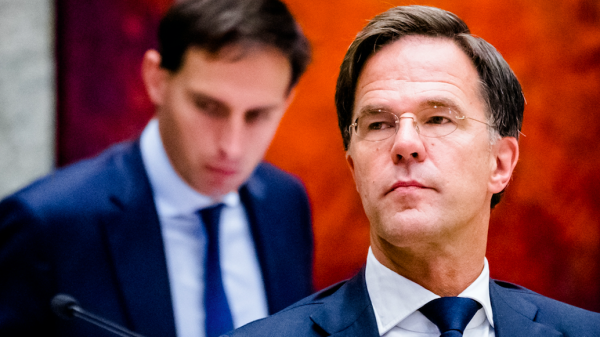 Premier Rutte en minister Hoekstra 'verhoord' over toeslagenaffaire: 'Niet altijd toezicht'