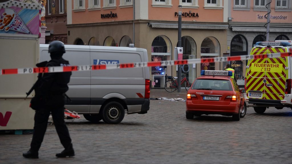 Zeker twee doden en tien gewonden in centrum Trier door toedoen automobilist