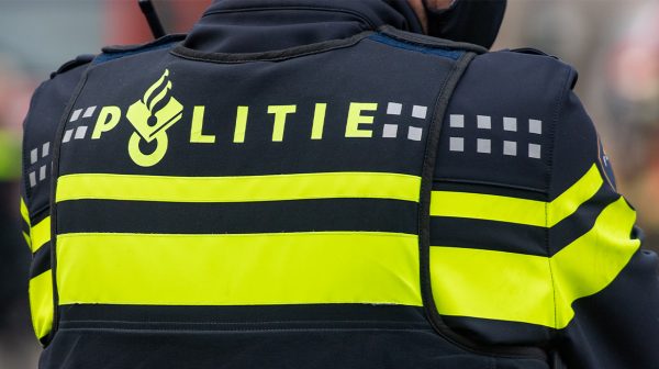 Agent geslagen na beëindigen illegaal feest in Den Helder_
