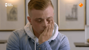 Thumbnail voor Emotionele hereniging van vader en zoon in 'Spoorloos': 'Ik ben zó blij'