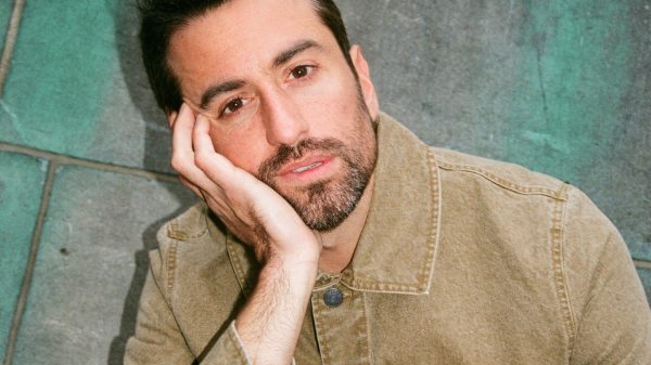 dotan vaticaan paus zanger album muziek