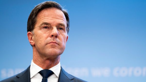 Rutte tijdens persconferentie: ‘Groepsgrootte met kerst niet verruimd’