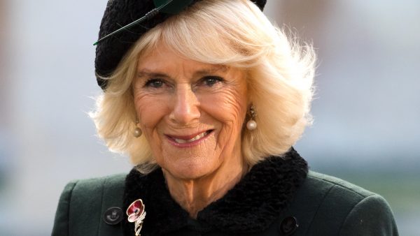 camilla hertogin engeland hond asiel