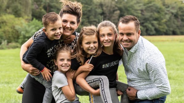 Anna's vier kinderen zijn slechthorend