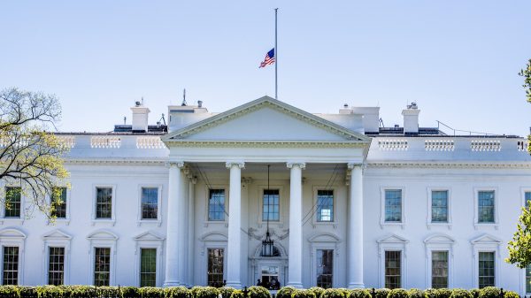 witte huis grote schoonmaak biden