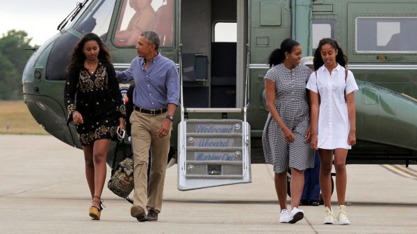 Barack Obama over gezinsleven: ‘Sasha en Malia zijn gewone kinderen gebleven’