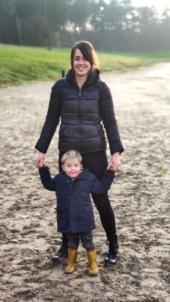 Bregje en Bobbie nu - na bevalling zonder verloskundige