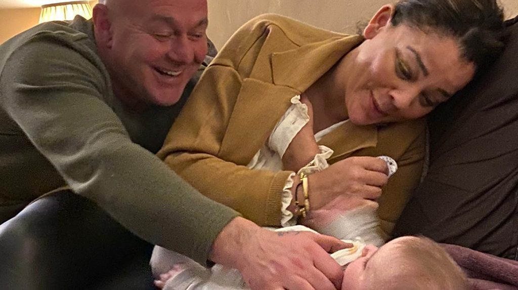 Dana en Marcel zitten vast in Liverpool- 'We willen terug naar onze kinderen'