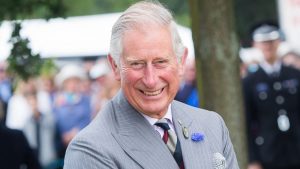 Prins Charles en Camilla lezen met bekende Britten een kerstgedicht voor
