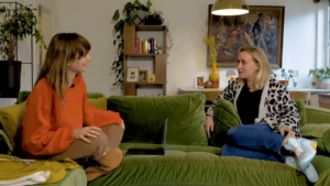 Thumbnail voor Eva Jinek en Lize Korpershoek in hun IGTV-show: 'Waarom zijn we zo streng voor onszelf?'