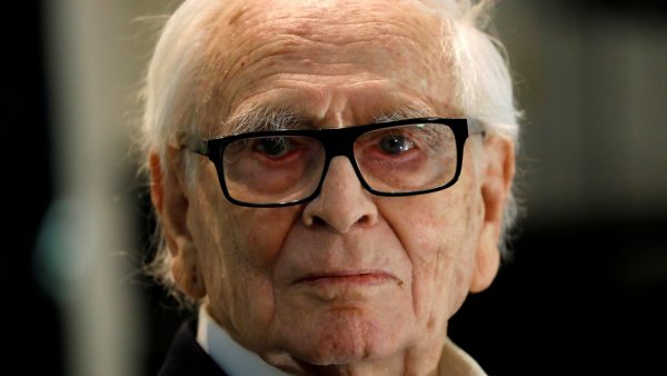 Modeontwerper Pierre Cardin op 98-jarige leeftijd overleden