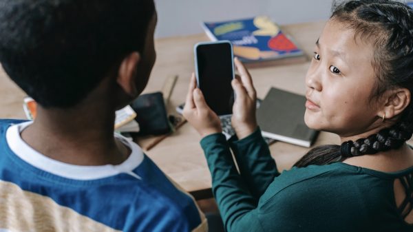 Smartphone-verbod op scholen