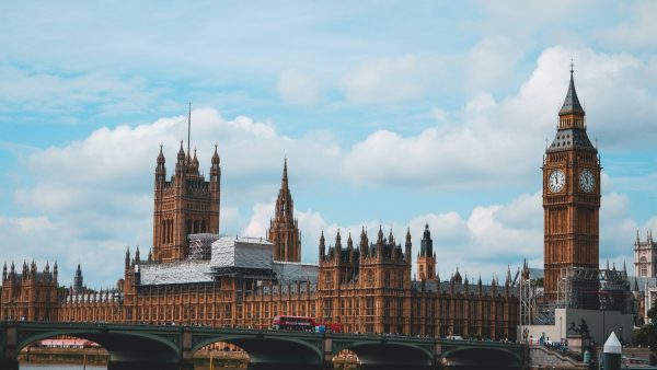 Klokken Westminster Abbey klinken voorlopig niet (en dus ook niet op verjaardag prins Andrew)