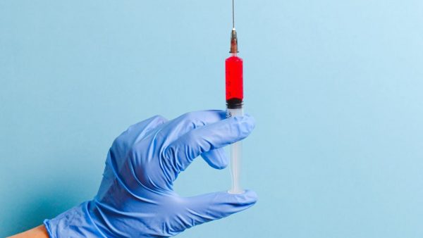 Vakbond CNV luidt noodklok over vaccinatieplan Nederland