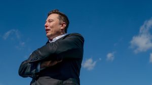 Thumbnail voor Elon Musk haalt Jeff Bezos in als rijkste persoon ter wereld