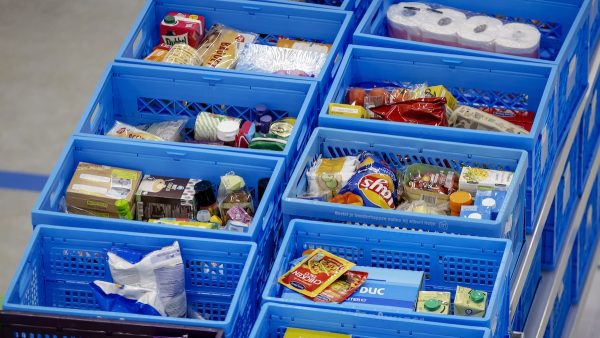 Ouderenorganisatie ANBO: 'Geef kwetsbaren voorrang bij bezorging boodschappen '