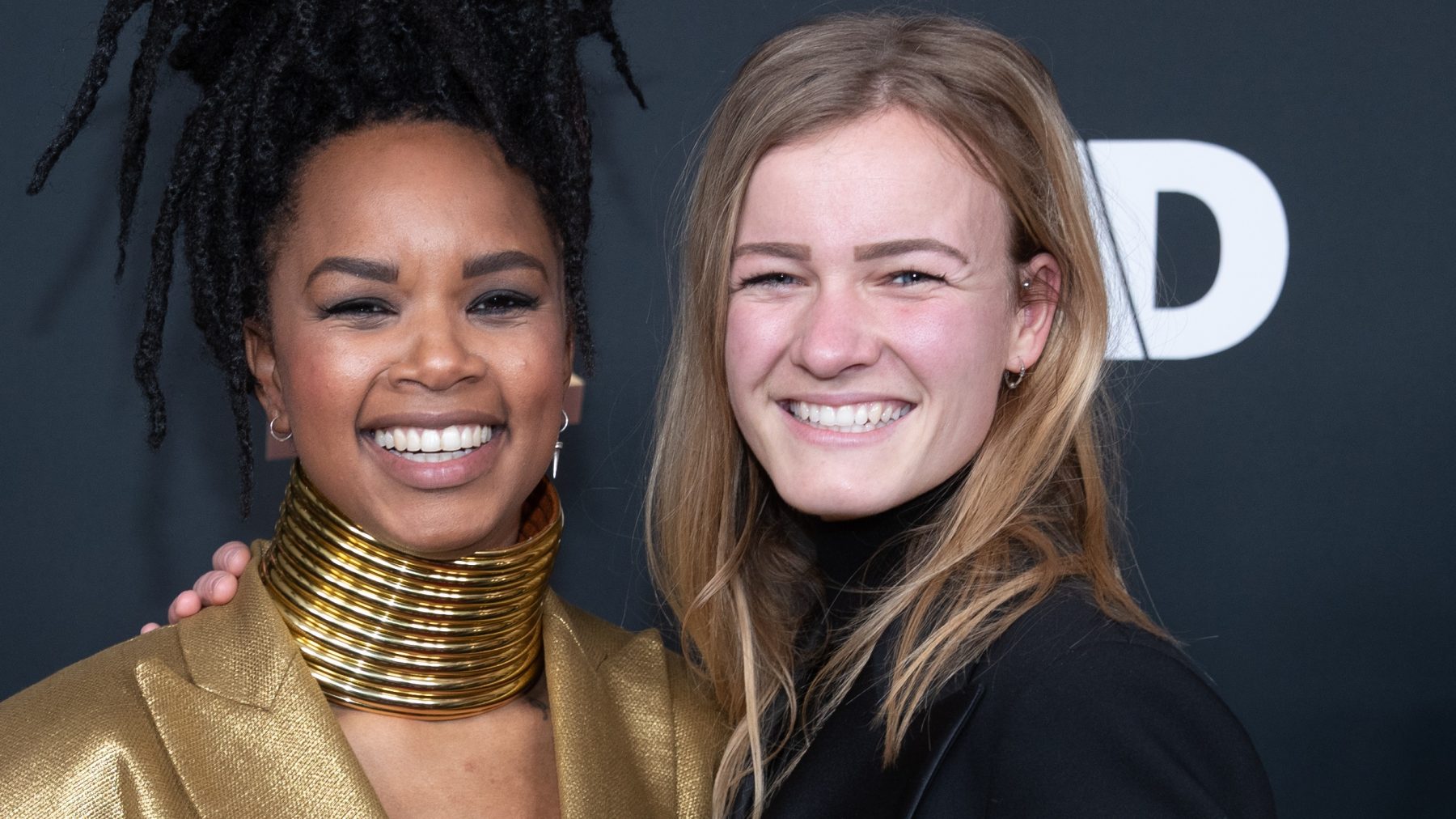 Zangeres Shary-An Nivillac en haar vriendin Nena verwachten eerste kindje