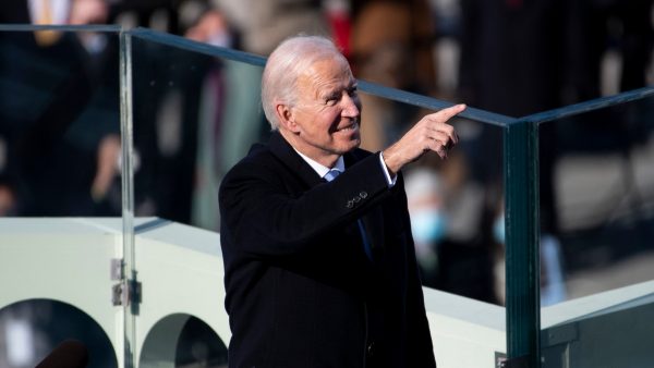 Twitter draagt account @POTUS over van Donald Trump aan Joe Biden