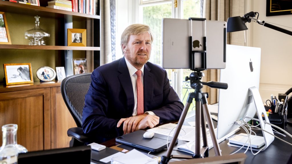 Boekwinkels krijgen steun van Willem-Alexander