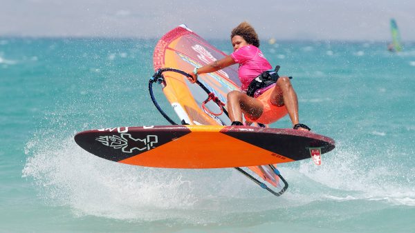 Goed voorbeeld: Prijzengeld Windsurfen voor vrouwen en mannen gelijk