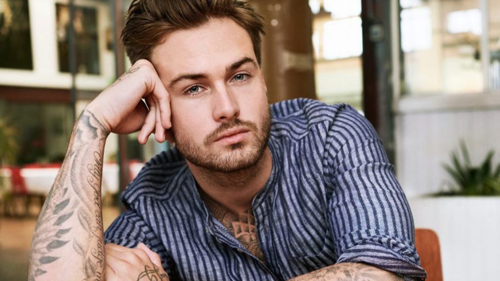 Dave Roelvink belooft weer live verslag te doen bij volgende coronademonstraties_