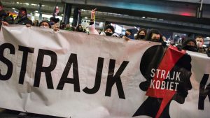 Thumbnail voor Totaalverbod op abortus in Polen, woedende mensen de straat op
