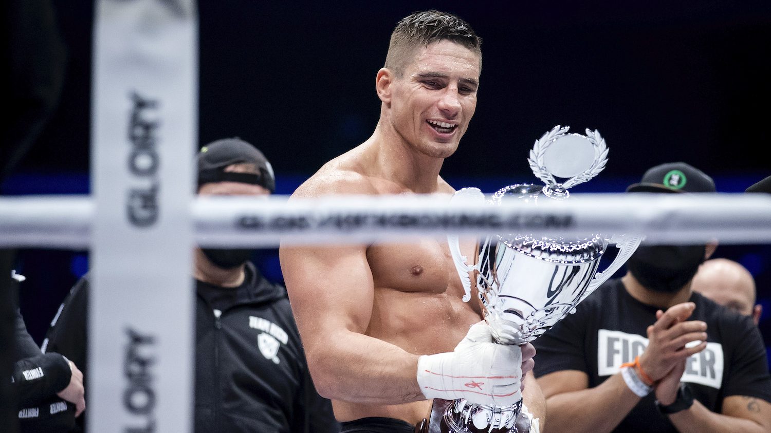 rico Verhoeven wereldkampioen kickboksen wedstrijd glory Ahoy