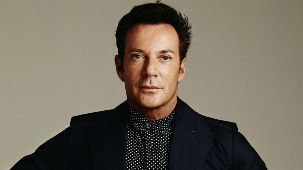 Gerard Joling vist naar nieuwe baan: 'Ik ben jaloers op Frits Sissing'