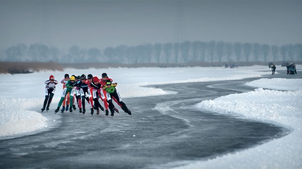Rutte onderzoekt mogelijkheid voor schaatswedstrijden op natuurijs