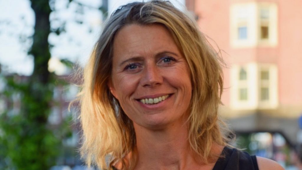 militair-liesbeth-over-dutchbat-speciaal-gebaar-kabinet