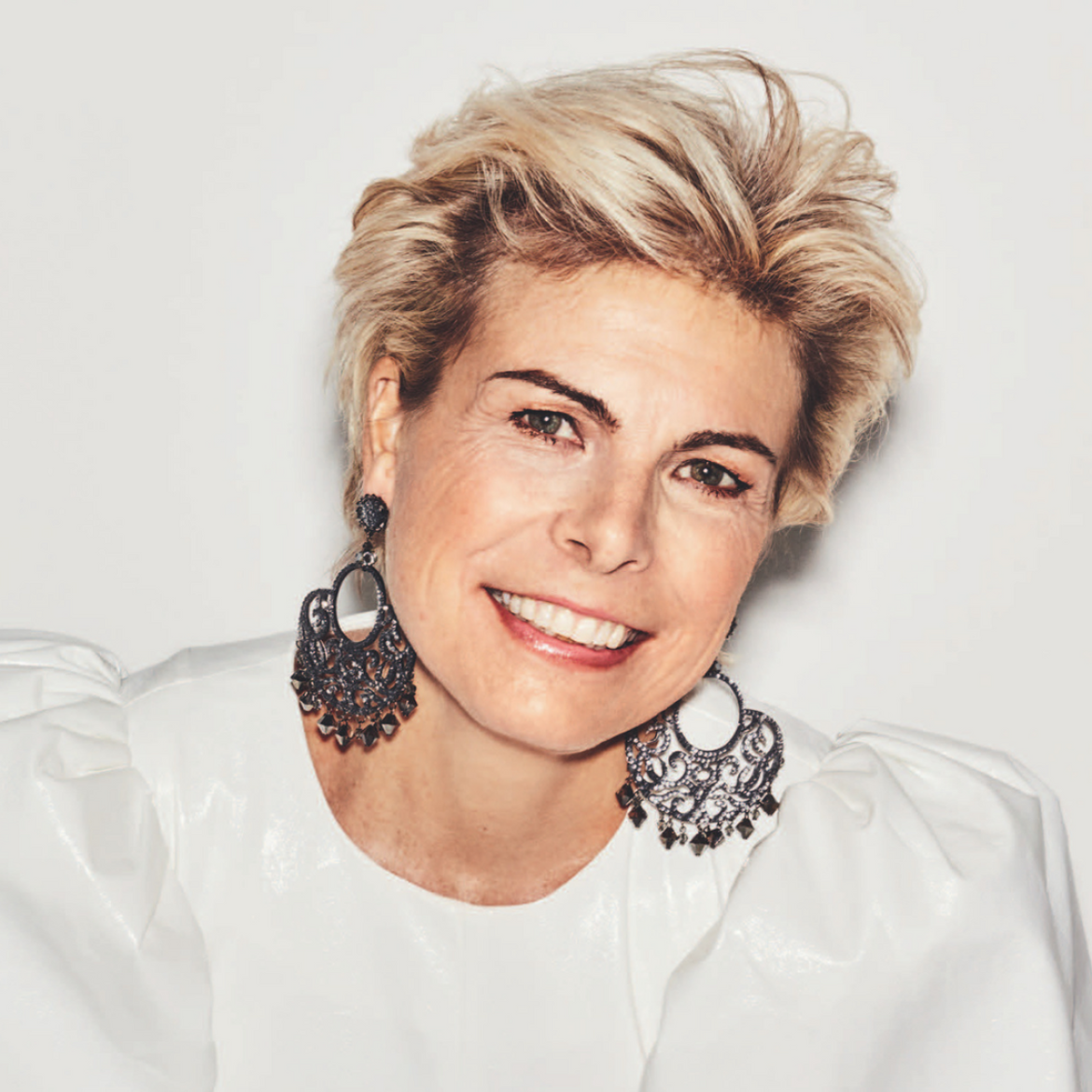PRINSES LAURENTIEN BIEDT LUISTEREND OOR AAN KINDEREN VAN GEDUPEERDEN TOESLAGENAFFAIRE