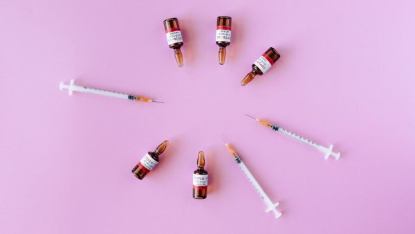 Pfizer test coronavaccin bij 4000 zwangeren